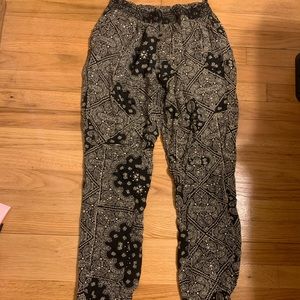 Patterned joggers